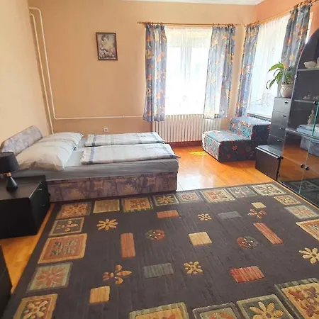 In Balatonlelle 43115 Daire Kishegy (Somogy)