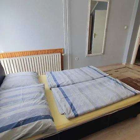 In Balatonlelle 43115 Daire Kishegy (Somogy)