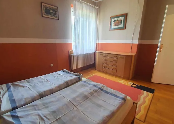 In Balatonlelle 43115 * Kishegy (Somogy)