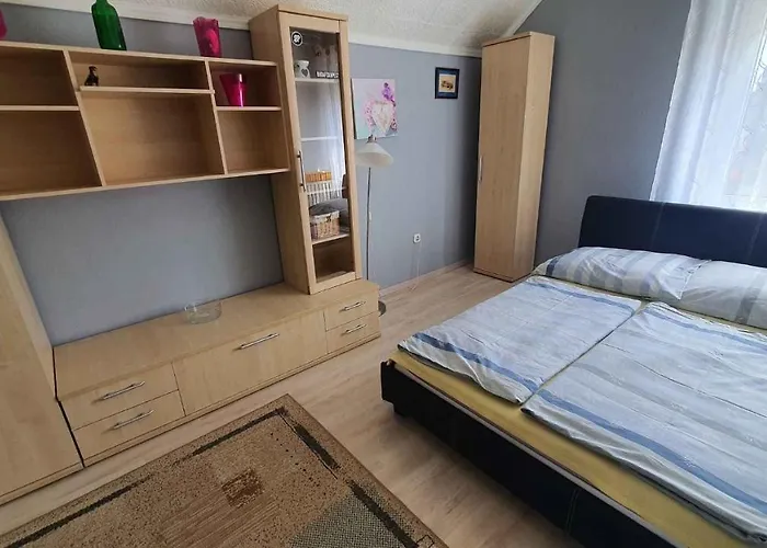 In Balatonlelle 43115 *