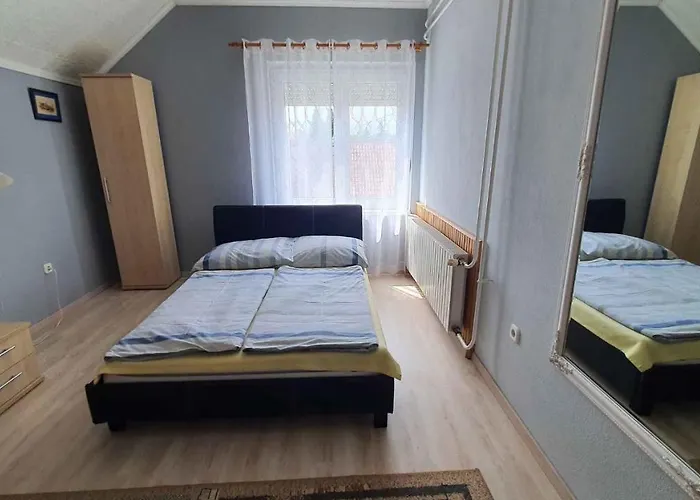 In Balatonlelle 43115 *