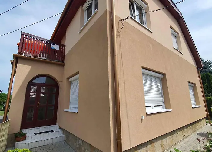 In Balatonlelle 43115 * Kishegy (Somogy)