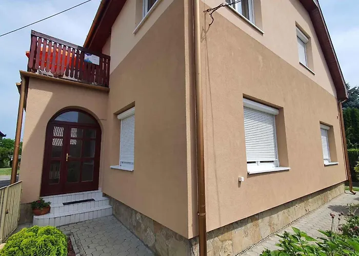 In Balatonlelle 43115 *